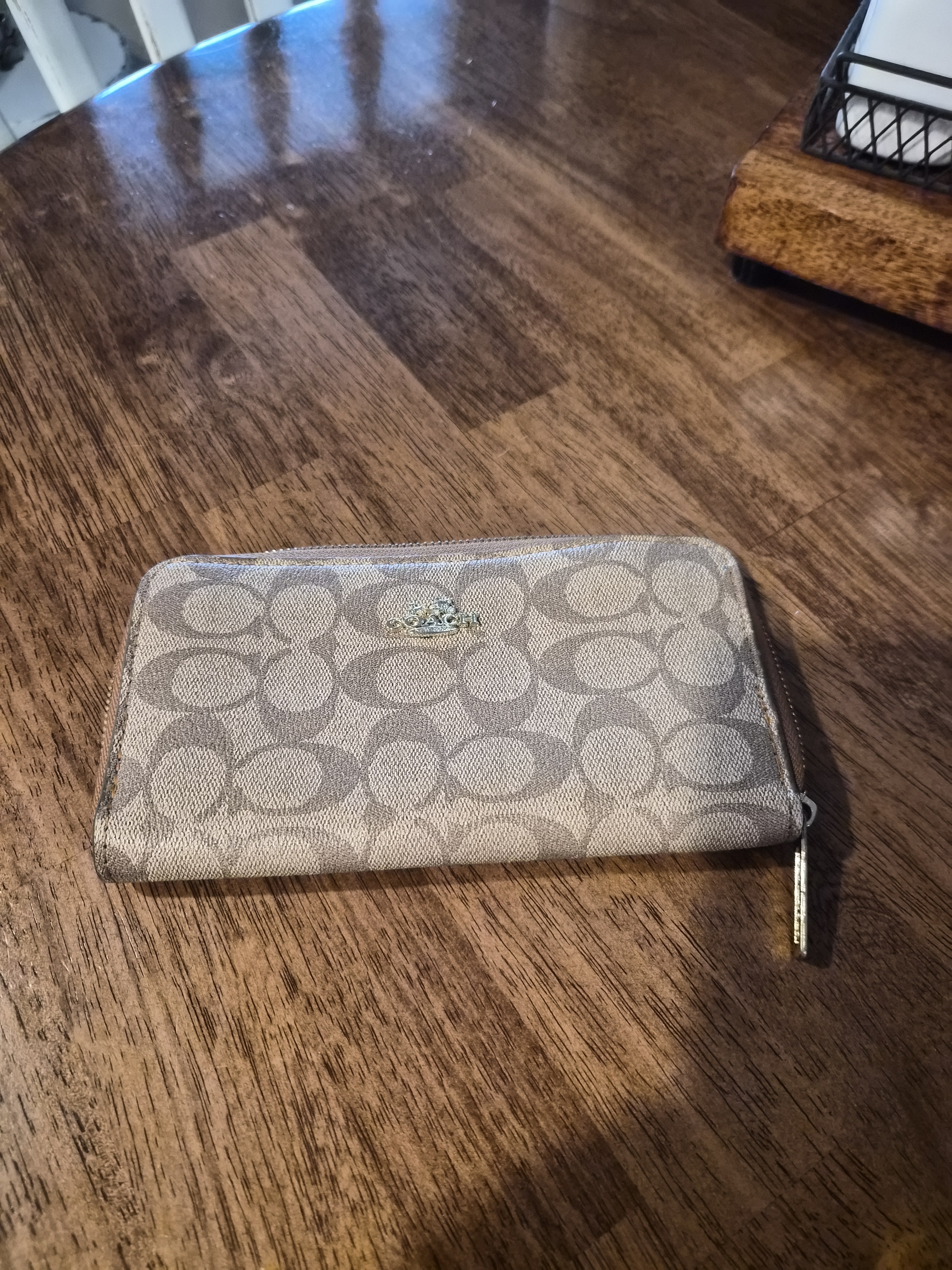 Coach Signature Zip Around Wallet In Khaki/Chalk Never Used!